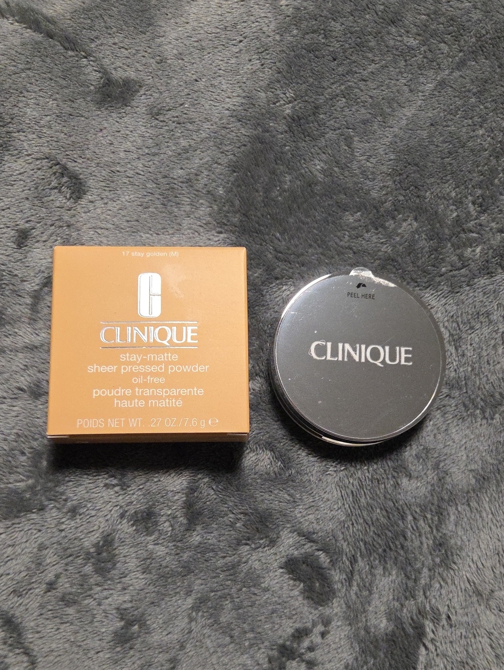 NIB Clinique Stay-Matte Sheer Pressed Powder - Shade 17 Stay Golden